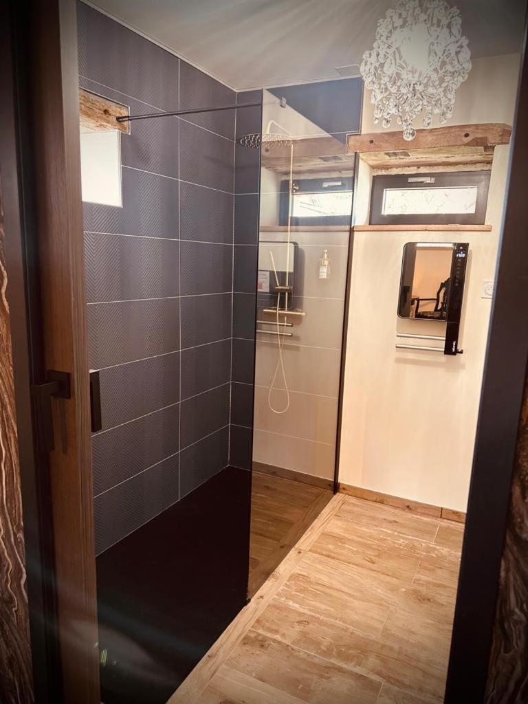 De L'archerie Classe 4 Etoiles, 9 Personnes Holiday home *